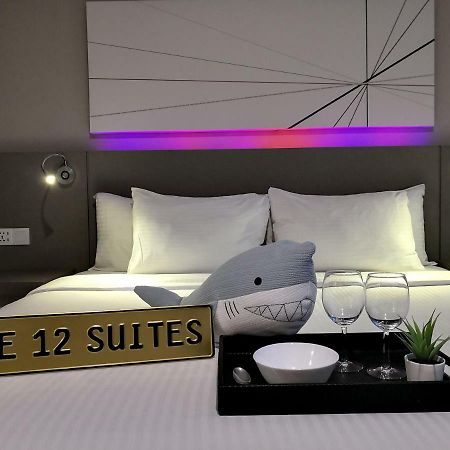פטלין ג'איה The 12 Suites @ Empire Damansara חדר תמונה