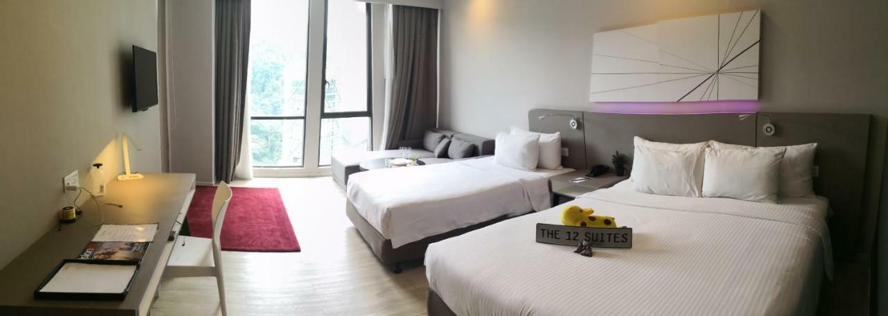 פטלין ג'איה The 12 Suites @ Empire Damansara מראה חיצוני תמונה