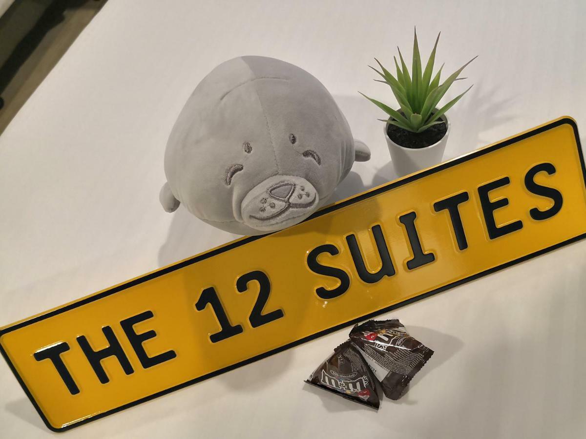 פטלין ג'איה The 12 Suites @ Empire Damansara חדר תמונה