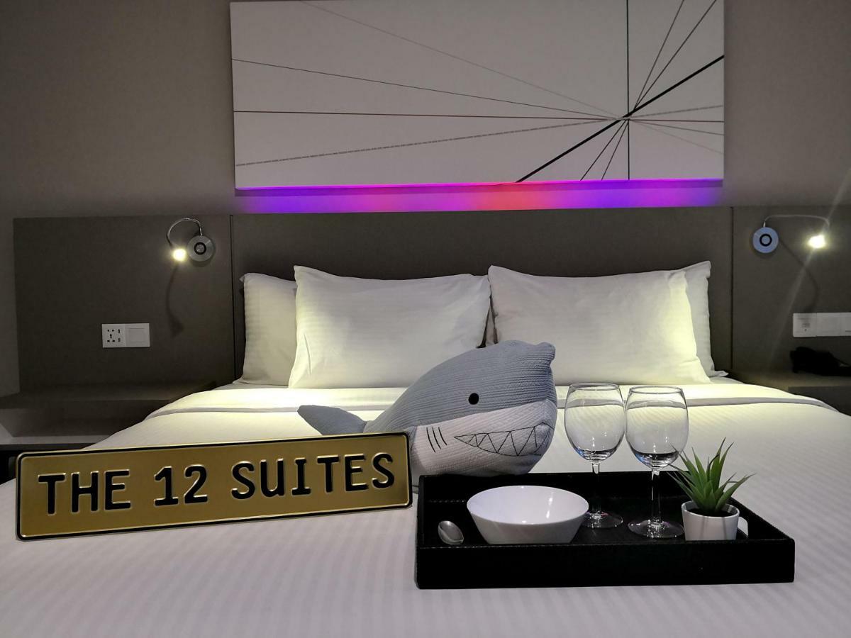 פטלין ג'איה The 12 Suites @ Empire Damansara חדר תמונה