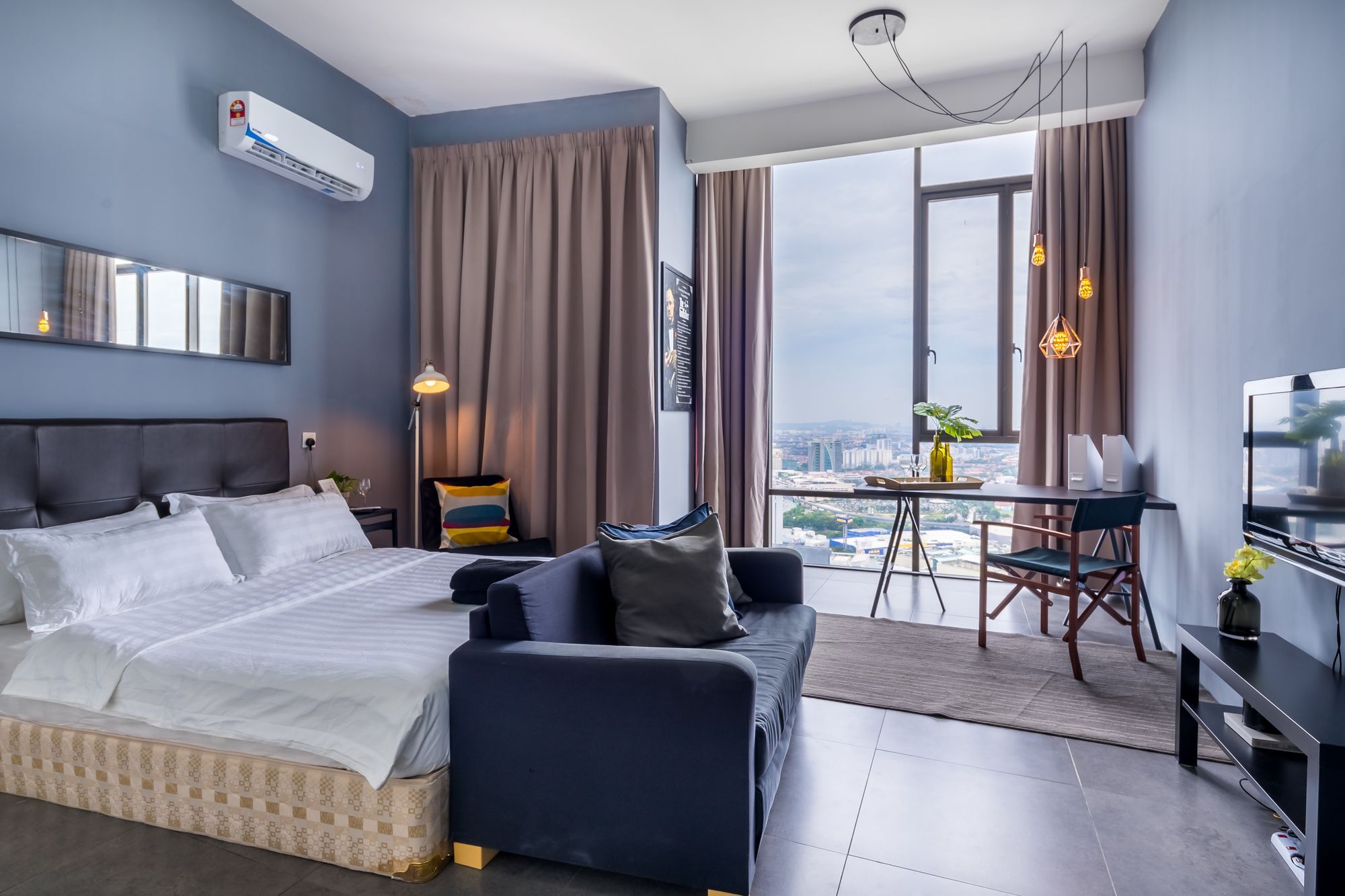 פטלין ג'איה The 12 Suites @ Empire Damansara מראה חיצוני תמונה
